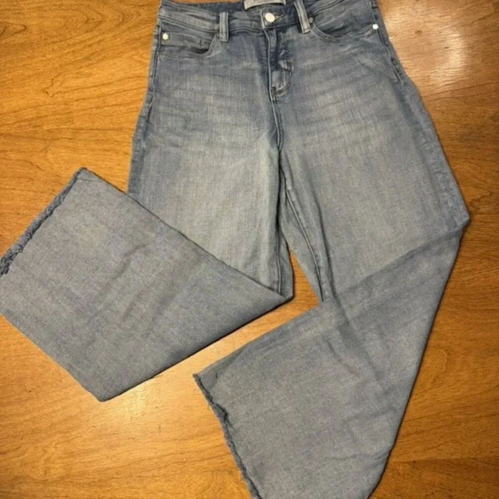 Liverpool Women's High Rise Raw Hem Wide Leg Cropped Jeans Weir Canyon Size 4/27